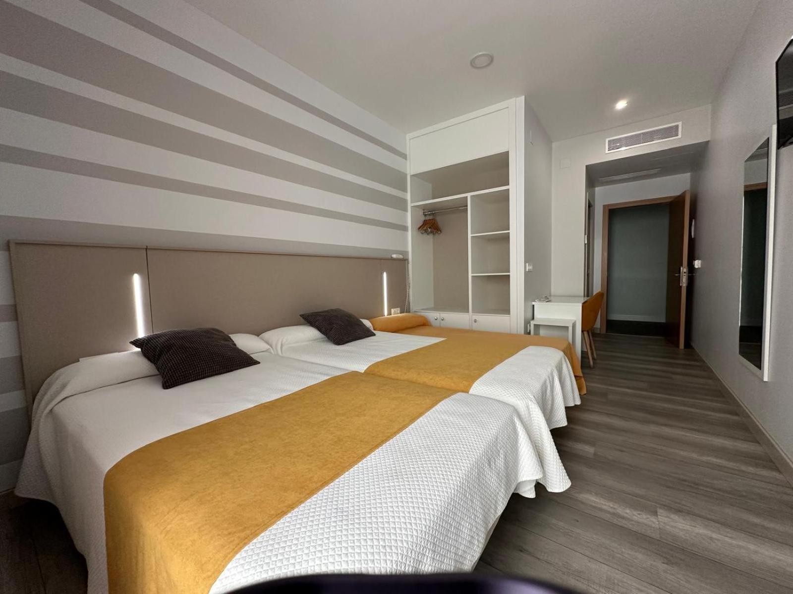 Hotel Leo 모네스테리오 외부 사진